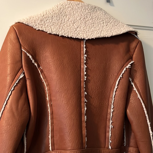 Leather jacket - Picture 9 of 16